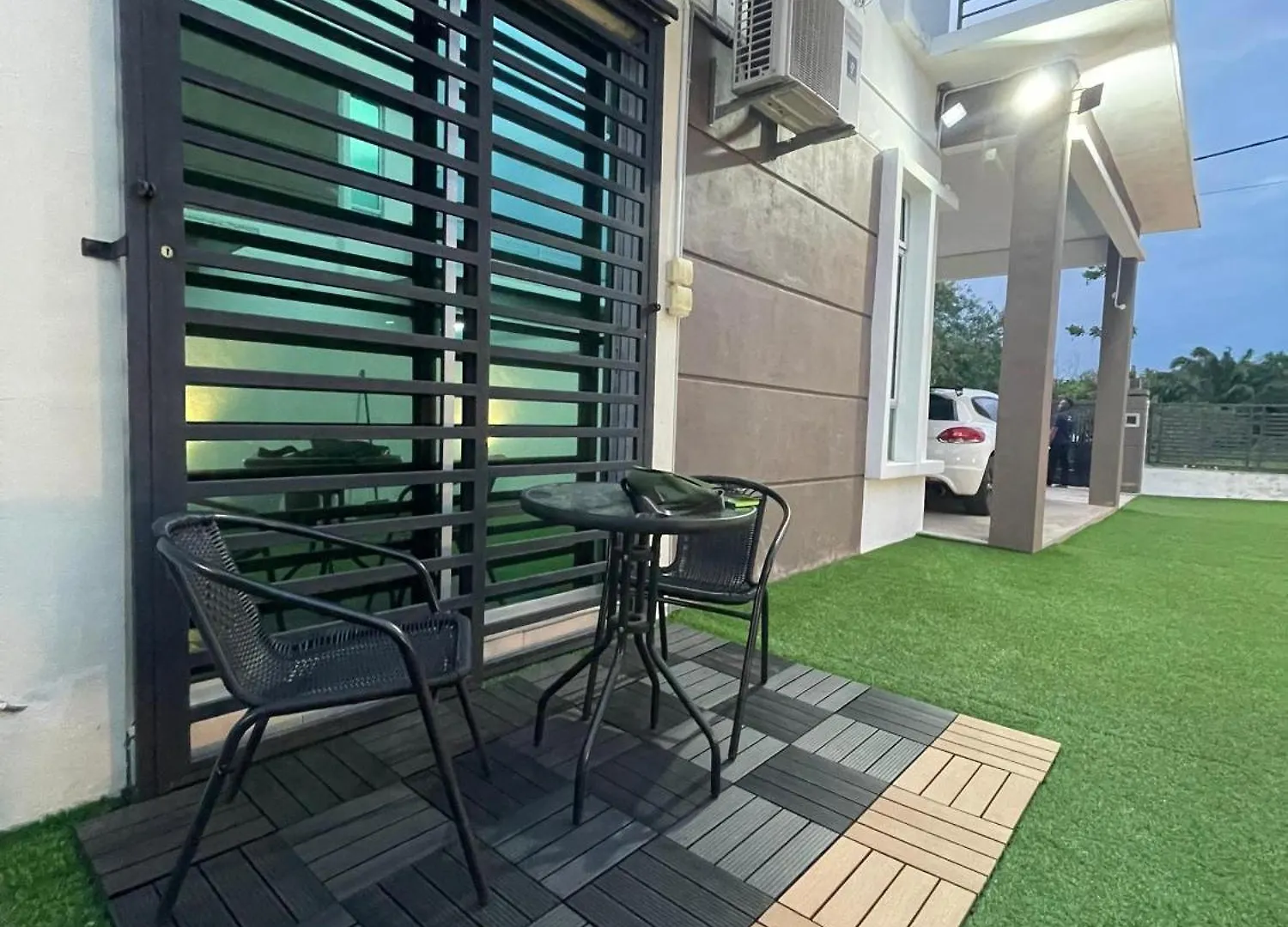 Private Pool Homestay Melaka contacts